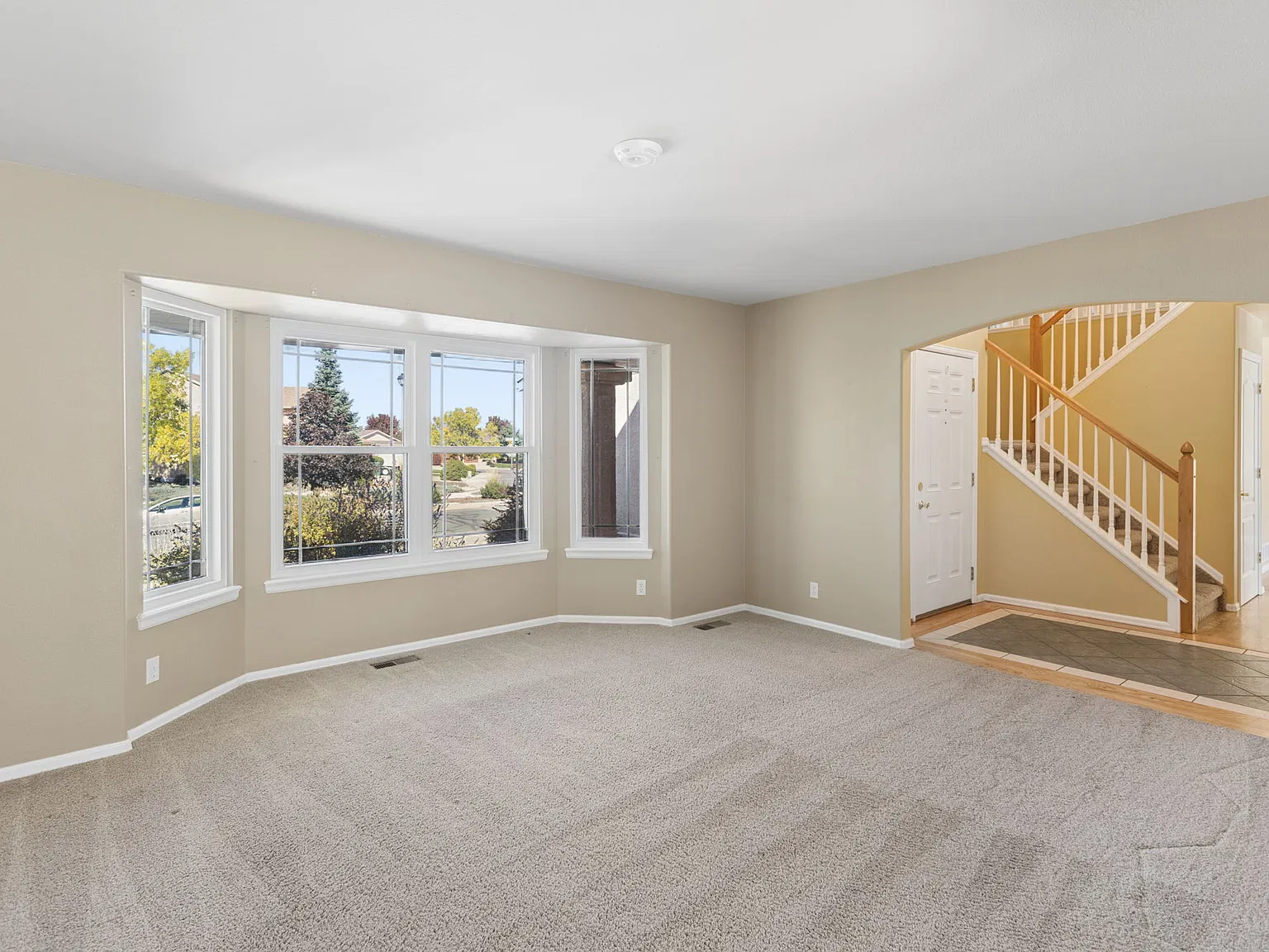 4 bed, 3268 sqft, $3,250 — Photo 3