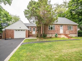 114 York St, Stoughton, MA 02072