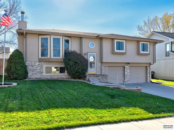 15515 Edna St, Omaha, NE 68138