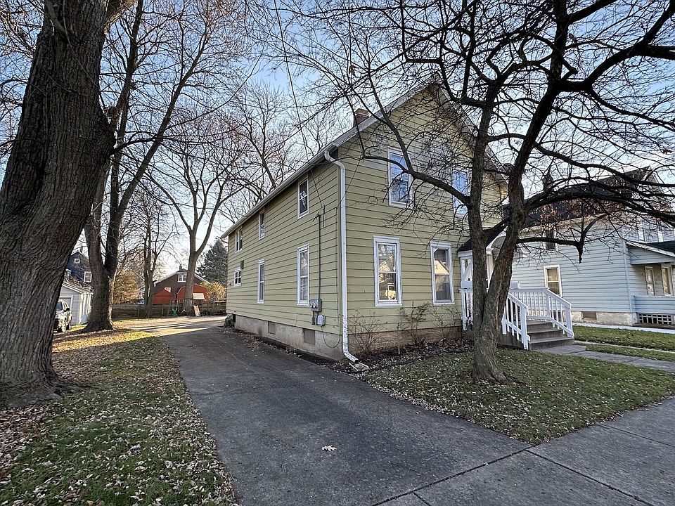 2nd image of 466 Jackson St