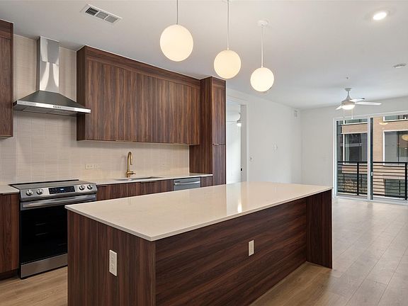 5th image of 1701 Simond Ave Unit 206