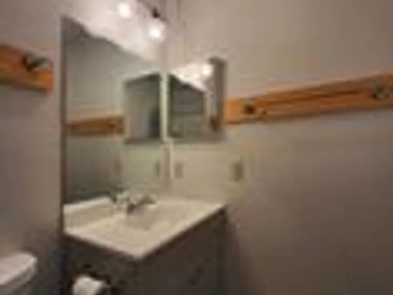 110 S Park Ave — Photo 16