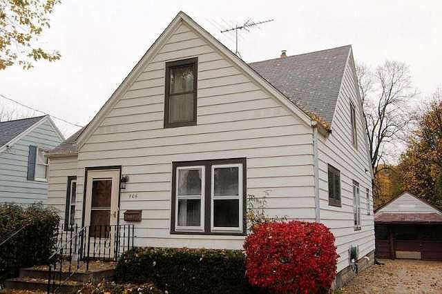 1st image of 906 Lawndale Ave