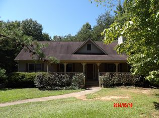 104 Chimney Way, Fairmount, GA 30139