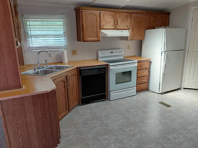 114 Goddard Rd #2 — Photo 7