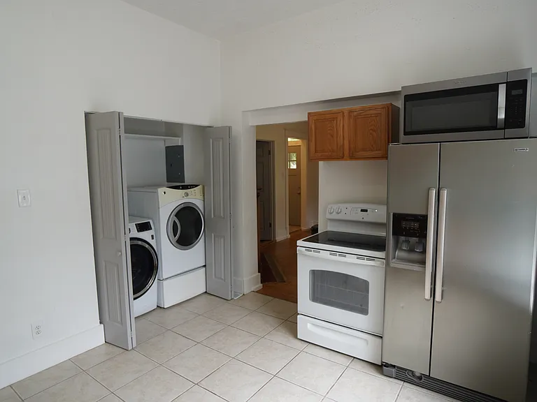 2623 Quincy Ave — Photo 9
