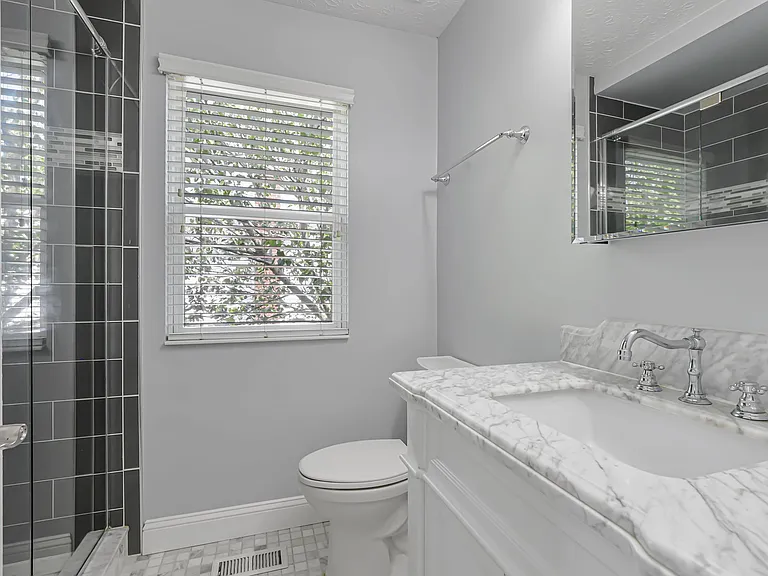 4392 Greensbury Dr — Photo 46