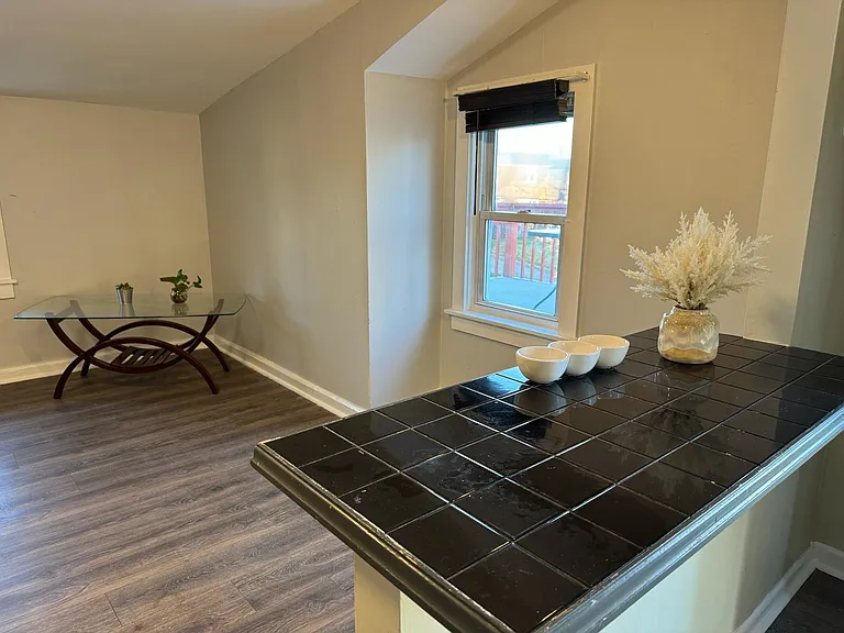 373 Brighton Ter #2A — Photo 3