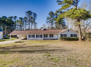 951 S Lassetter Cir, Villa Rica, GA 30180