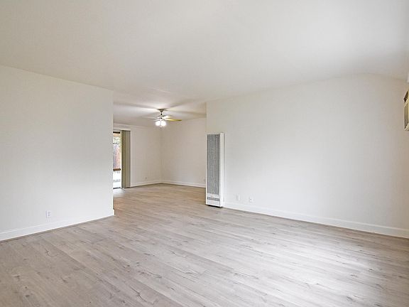 2nd image of 606 Cornell Dr APT A