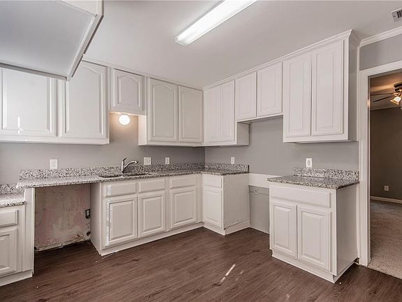 4th image of 4413 Cochise Dr