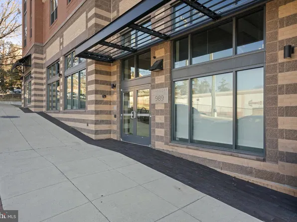 989 S Buchanan St Unit 315, Arlington, VA 22204