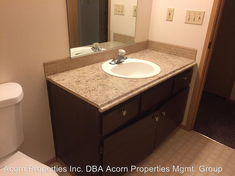 2nd image of 441 NE Kettle St APT D201