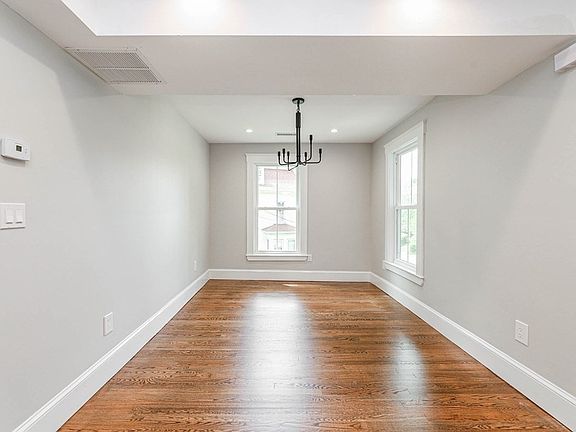 4th image of 52 Maple St Floor 2