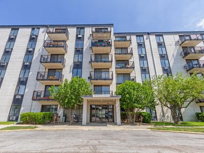 9128 W Terrace Dr Unit 5L, Niles, IL, 60714