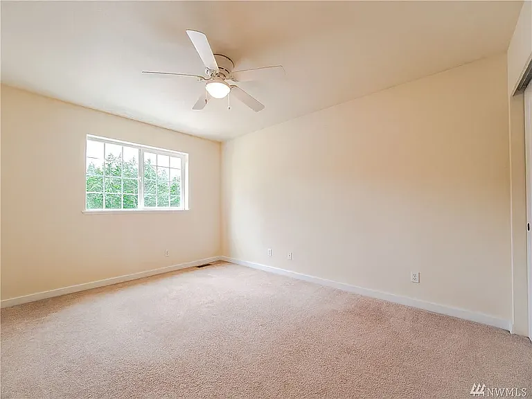 1216 Humphrey Ave W — Photo 8