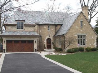 2604 Blackhawk Rd, Wilmette, IL 60091