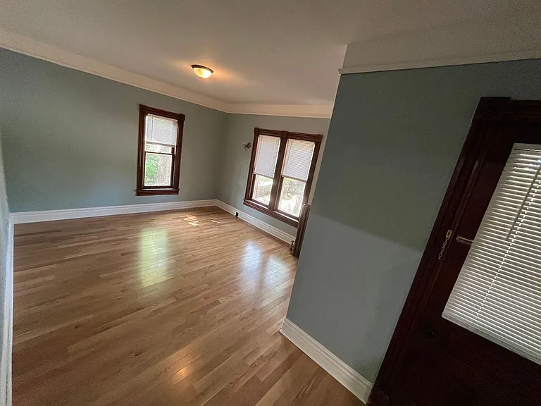 921 W Huron St — Photo 6