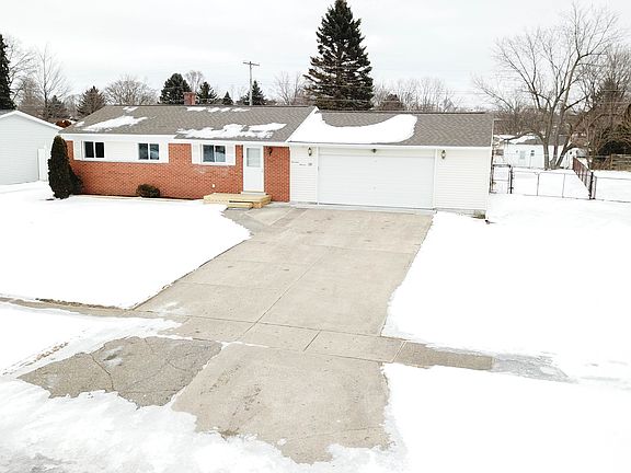 4th image of 1411 Athlone Dr