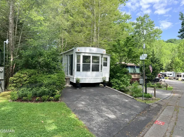 4229 E Pkwy #34-lot 34, Gatlinburg, TN 37738