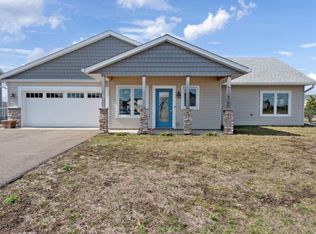 441 Ladd Ln, Osceola, WI 54020