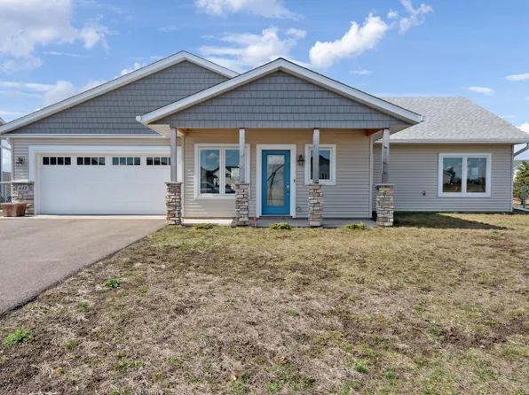 441 Ladd Ln, Osceola, WI 54020