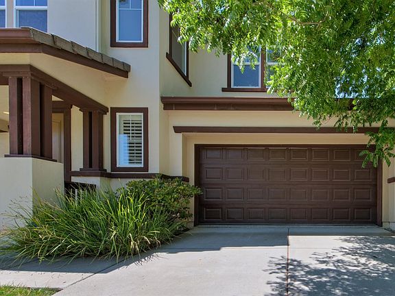 5th image of 858 Walden Ct