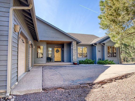 4th image of 3990 Sugar Pine Loop