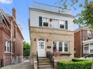 320 E 240th St, Bronx, NY 10470