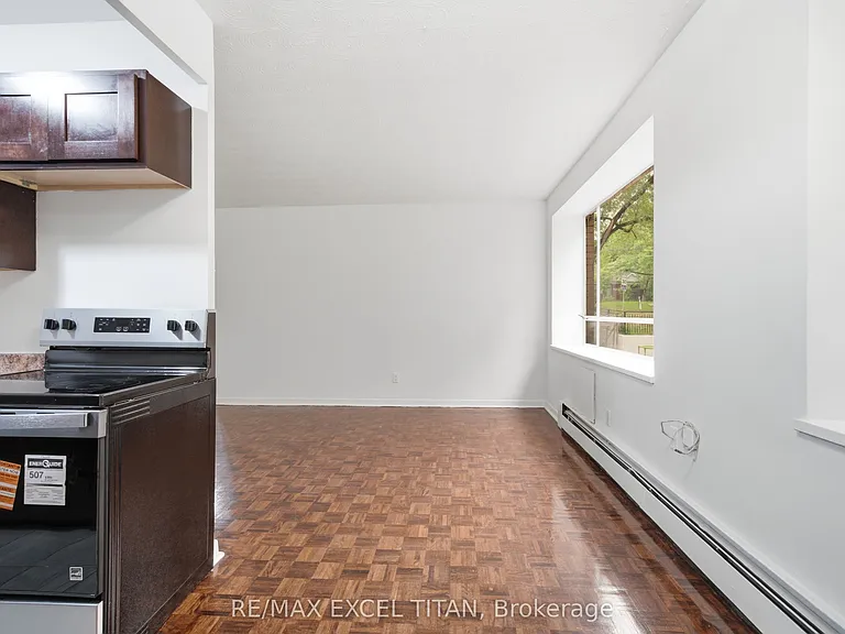 2895 Bathurst St #108 — Photo 13