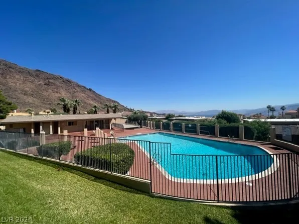 501 Woodcrest Ct, Boulder, NV 89005