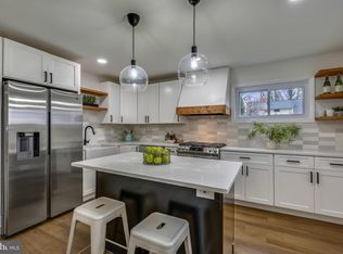 320 Cedar Ln, Rockville, MD 20851