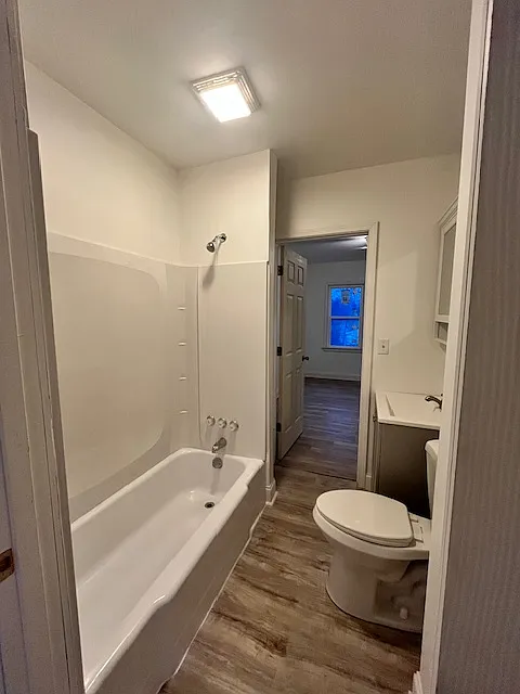 2 bed, 922 sqft, $1,000 — Photo 4