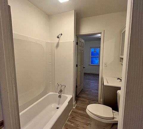 4th image of 524 S Horace Ave