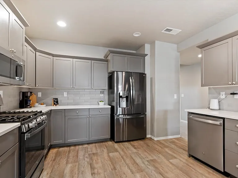 29 N Mingus Ave — Photo 12