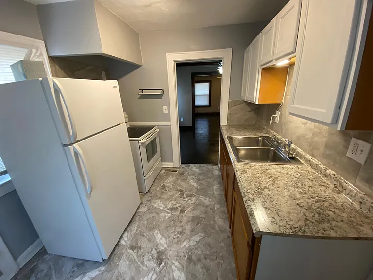 3304 Agnes Ave #DOWNSTAIRS — Photo 29