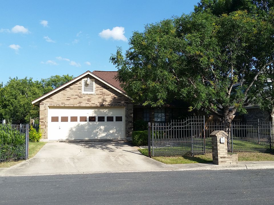 1st image of 10754 Green Lake Dr