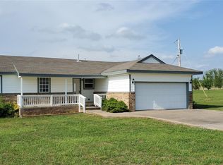 17146 E Clover Cir, Tahlequah, OK 74464