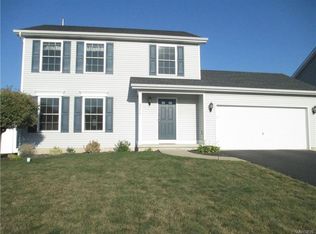 2359 Agassiz Dr, Lake View, NY 14085