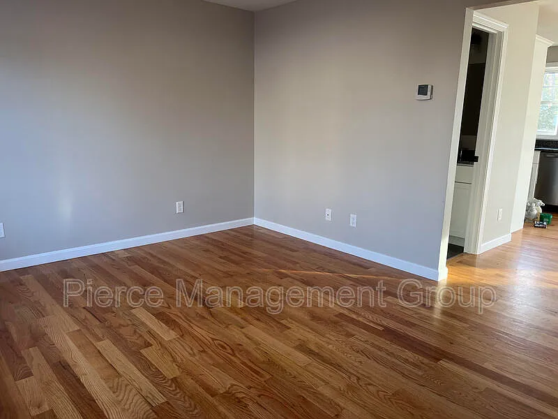 3 bed, 3.0 bath, $3,000 — Photo 3