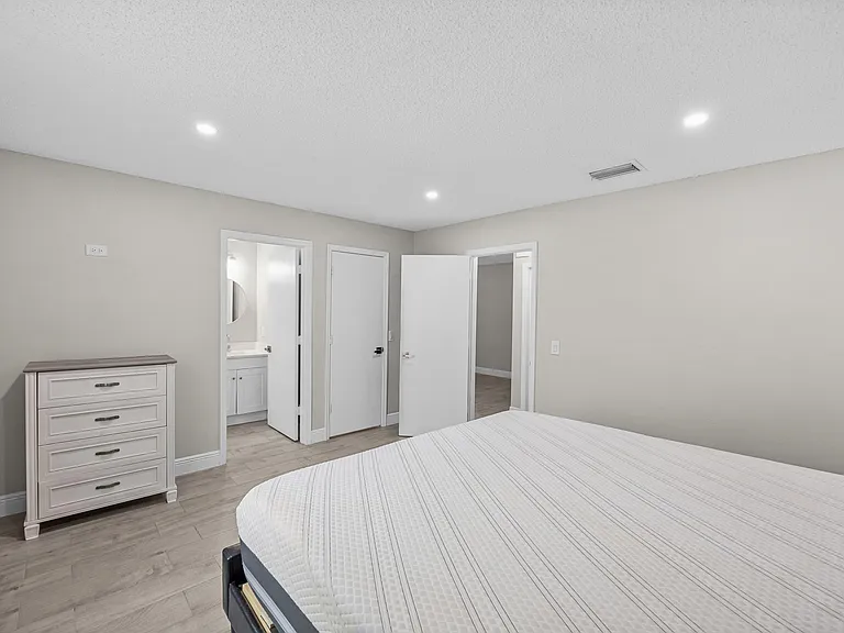 265 SW Dalton Cir — Photo 14