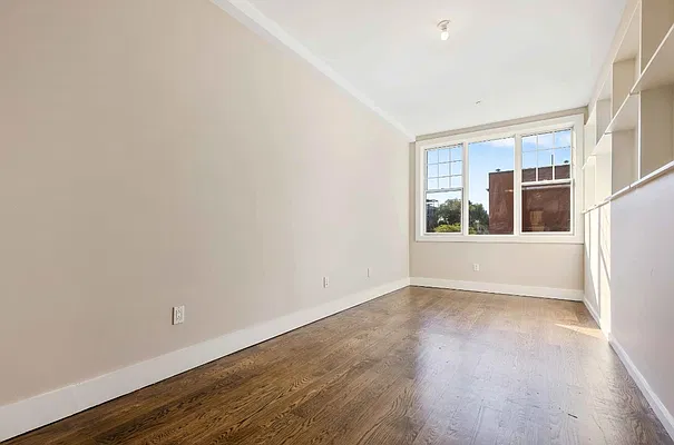 Bedroom, photo 1