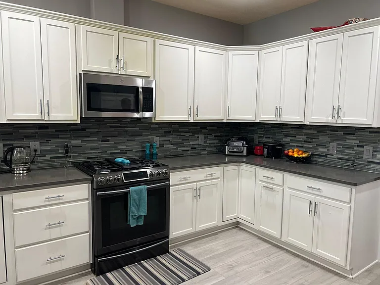 2326 Fieldstone Dr — Photo 3