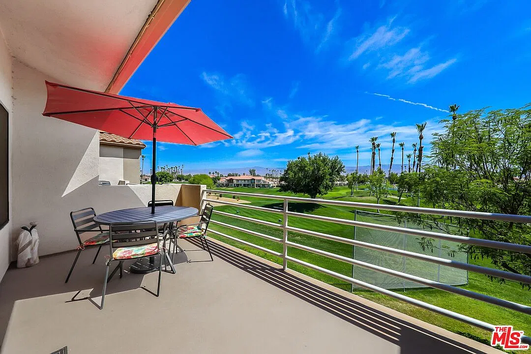1 bed, 1.0 bath, 763 sqft, $3,200 — Photo 1