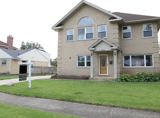 7519 Lake St, Morton Grove, IL