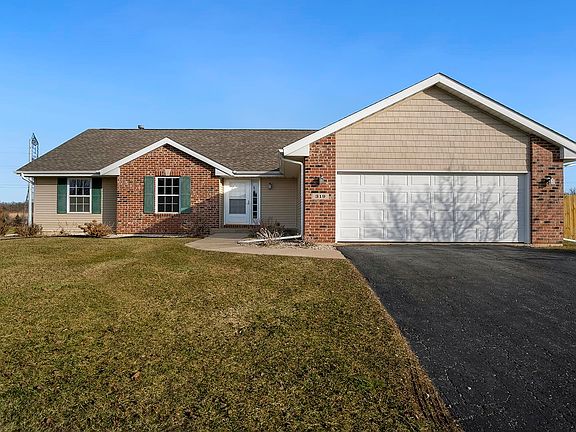 3rd image of 319 Verona Dr