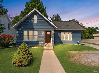 506 W Vienna St, Clio, MI 48420