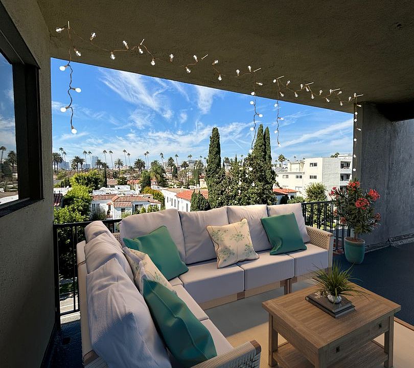 1st image of 240 S Doheny Dr #887
