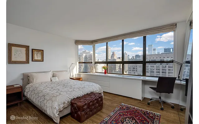 Rented by Douglas Elliman | media 4