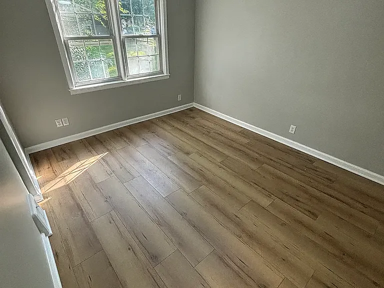 3203 W 2nd St #1 — Photo 6